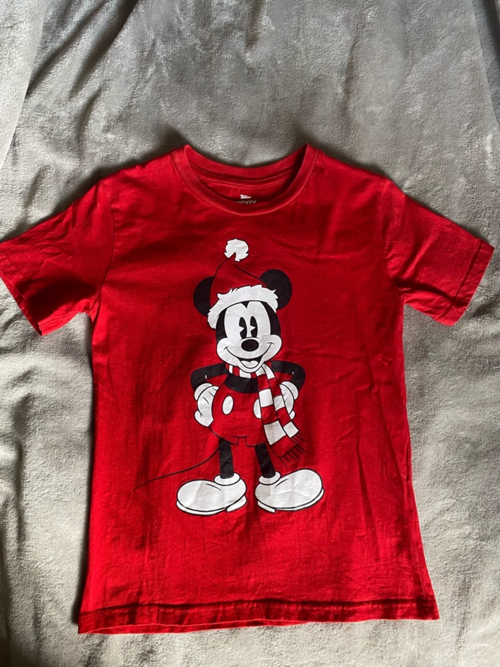 Disney Red Mickey Mouse Holiday Graphic Tee 10/12